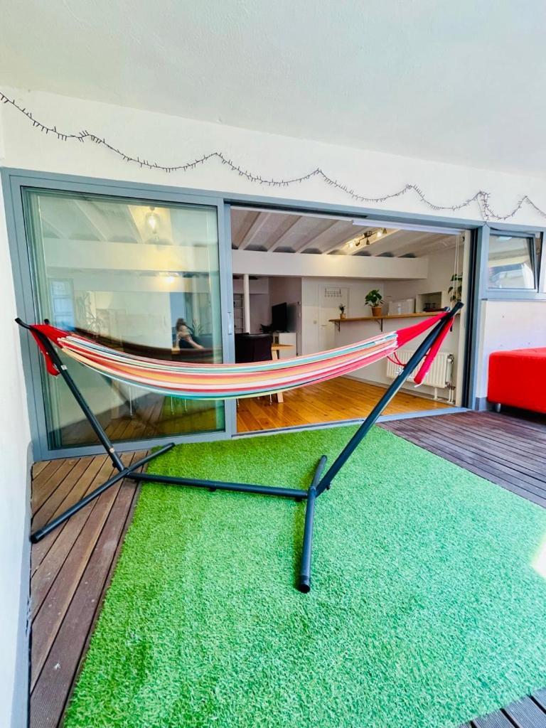 Apartment Down Town Oasis-spacious Loft With Private Parking Brussels