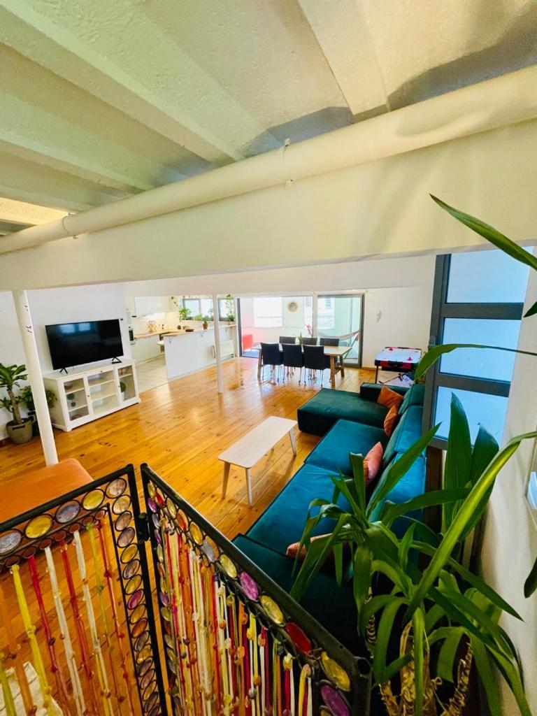 Down Town Oasis-spacious Loft With Private Parking Brussels